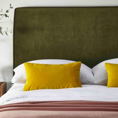 Clarke & Clarke Riva Velvet in Rose